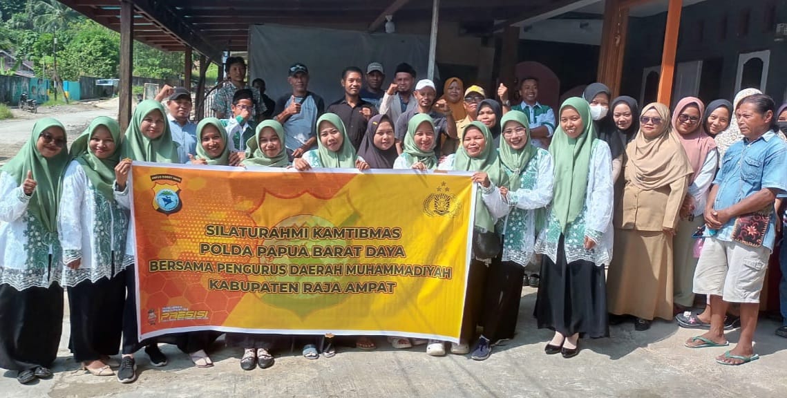Polda PBD Gelar Silaturahmi Kamtibmas di Raja Ampat, Begini Harapan Warga Waisai 1 IMG 20251215 WA0032