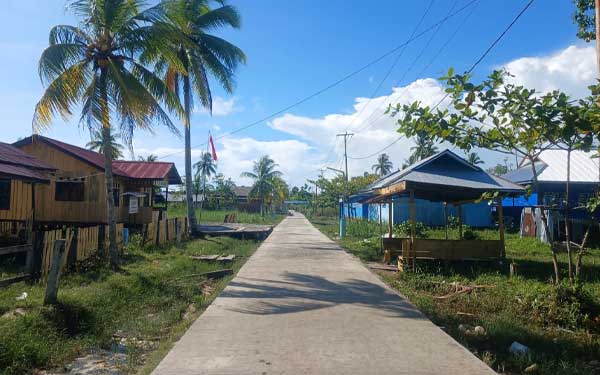 Jalan Lingkungan 500 meter di Kokonau
