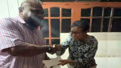 Tokoh Masyarakat Papua Tobias Paiki Terima Bantuan Presiden Prabowo 13 LMA PBD Bantuan ke Tobias Paiki 1