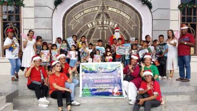 NasDem Fakfak Berbagi Natal