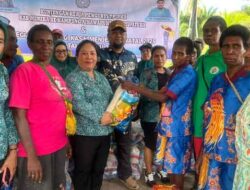 TP-PKK Berbagi Kasih Sambut Natal 2025 bersama Warga Distrik Mimika Tengah