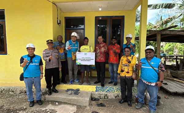 Kado Natal Penuh Cahaya: PLN Hadirkan Listrik Gratis bagi 45 Keluarga di Batas Negara 1 PLN Listrik Gratis di Batas Negara