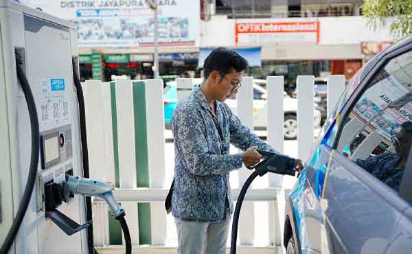 PLN Mobil Listrik di Papua4