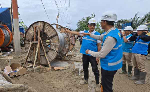 Perbaikan Tower-Jaringan Transmisi Rampung, Sistem Kelistrikan Aceh Terhubung Kembali 4 PLN Sistem Kelistrikan Aceh Pulih4