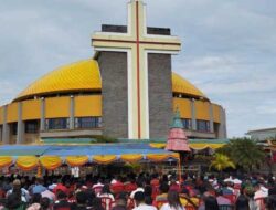 PLN Sukses Hadirkan Listrik Andal  di Tanah Papua, Ibadah Natal Berlangsung Khidmat