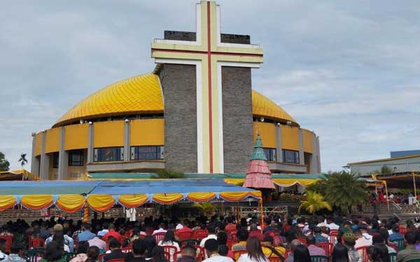 PLN Sukses Hadirkan Listrik Andal Ibadah Natal di Tnh Pap