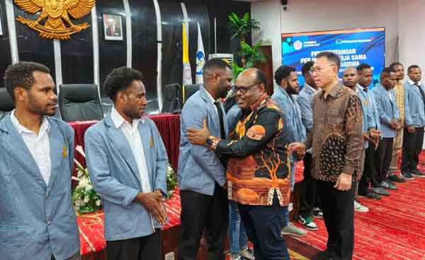 Gandeng Empat Perguruan Tinggi, PTFI Perluas Akses Pendidikan Anak-anak Papua 2 PTFI Gandeng 4 PT di Indonesia2