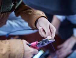 Polinef Sukses Hadirkan Mesin Es Tenaga Surya Terkontrol