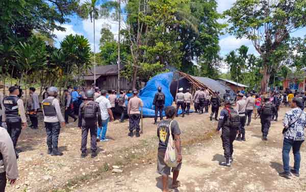 Polisi Ringkus L, Oknum Diduga Provokator Bentrok Kwamki Narama 2 Polres Mimika Ringkus Terduga Prov Bentrok Kwamki Nrama2