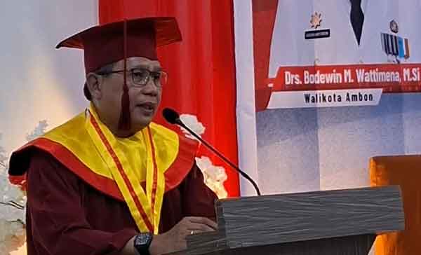 Sekolah Lansia BKL Ceria Wainitu Luluskan 34 Siswa Angkatan I, Wali Kota Tegaskan Ini 3 Sekolah Lansia Ambon Wisuda3