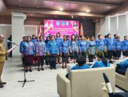 Kukuhkan Bunda PAUD Distrik dan Kelurahan se-Kota Sorong, Lobat Tekankan Ini