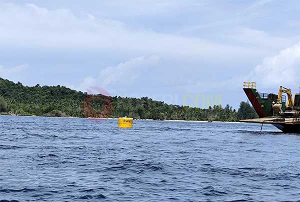 Gubernur PBD Resmikan Pemasangan “Mooring Buoy” di Perairan Raja Ampat 2 Gub PBD mooring buoy