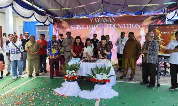 HUT ke 7, Shine Papua Education Hadir Untuk Bangun SDM Papua Lebih Maju 2 HUT 7 Shine Papua Education