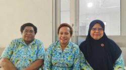 Tak Bantah Penumpukan Pasien, Direktur Sele Be Solu Beberkan Sejumlah Kendala 3 Direkrut RSUD Sele Be Solu Kota Sorong drg Susi Jitmau,MPA didampingi kasie pelayanan medis Maria Kandam,S.Sit,Ners dan Kepala Instalasi Rawat Inap Zugi Kasiani,S.Kep. Ners/foto: KENN