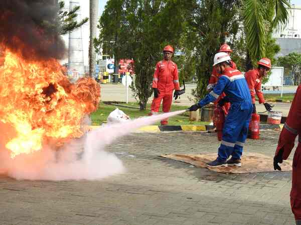 Buka Bulan K3 Nasional 2026, Kilang Kasim Gelar Upacara 1 IMG 20260131 WA0024