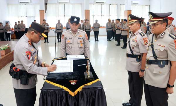 Kapolda Papua Sertijab 7 PJU