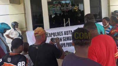 Keluarga IWK Demo Setwan DPRP PBD