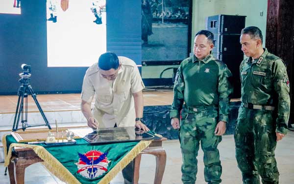 Menhan RI Panglima TNI Giat di Timika