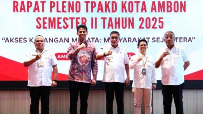 OJK Mal PEmkot Ambon Rapat Pleno TPAKD