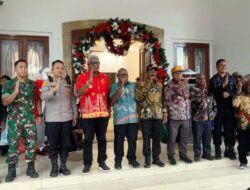 Pemkab Puncak-Mimika Fasilitasi: Dua Kubu Sepakat Damai, Lanjut Ritual Patah Panah