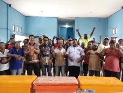 Pemprov PBD Serahkan 37 Coolbox bagi Nelayan OAP, Perkuat Sektor Perikanan Rakyat