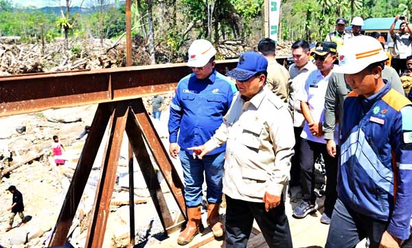 Presiden Prabowo Tinjau Jembatan Baley di Tapanuli Utara