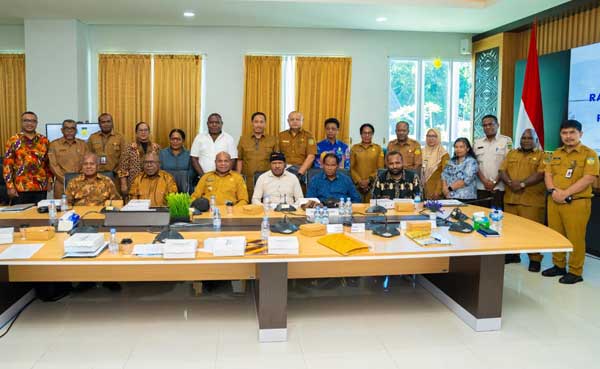 Kabar Baik! PT PDM Bakal Diisi Satu Direksi Usulan Gubernur Papua Tengah 2 RUPS Luar Biasa PT PDM 27 Jan 2026 2