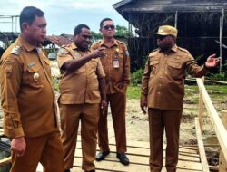 Wali Kota Lobat Tinjau Drainase Km 10, Ini Penegasannya Soal Penanganan Banjir Sorong