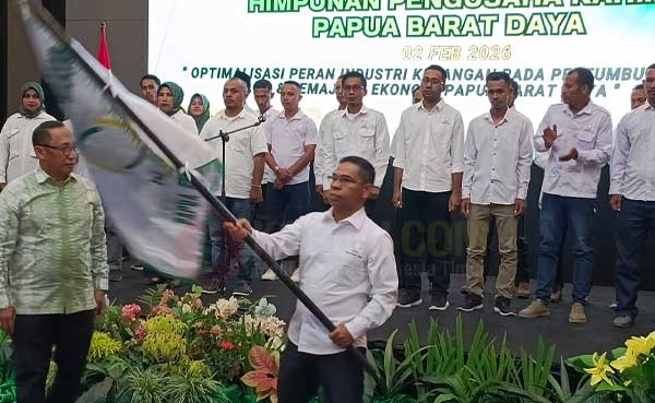 Pelantikan Ketua dan Pengurus Himpunan Pengusaha KAHMI (HIPKA) PBD/Foto : Suzan