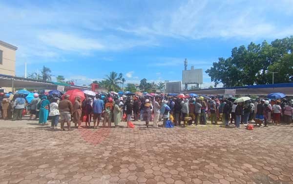 Bulog Timika Gelar GPM, Jual Beras di Bawah HET: Pastikan Stok Aman 4 Bulan 3 IMG 20260213 WA0089