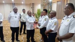 Serahkan DPA 2026, Bupati Mimika Tegaskan Tak Ada Intervensi Proyek 3 IMG 20260225 WA0014