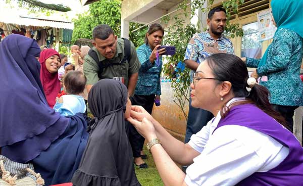 Kunjungi 2 Posyandu di Kecamatan Teluk Ambon, PKK Sosialisas Penerapan 6 SPM 1 Lisa Wattimena 2 Posyandu di Kec Teluk Ambon