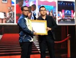 Mourits Tamaela Torehkan Prestasi Nasional, Raih 2 Penghargaan Seven Media Asia