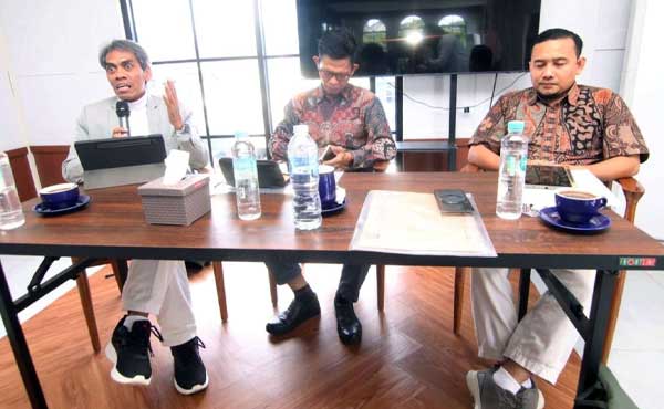 Pakar Efekk Kilang Baru Balikpapan