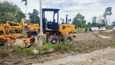 Palang Jalan Petrosea ke Bandara Timika Dibuka