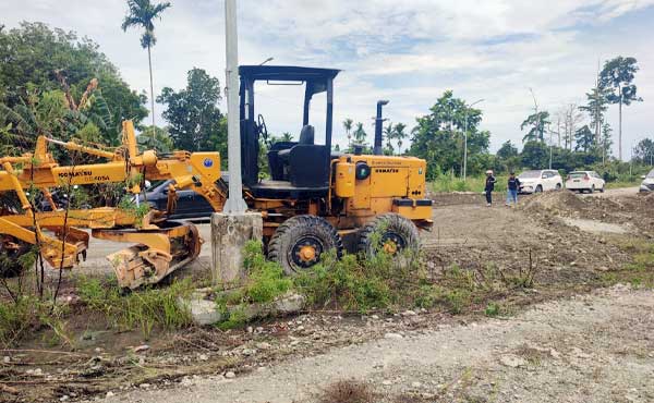 Palang Jalan Petrosea ke Bandara Timika Dibuka