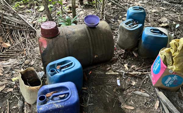 Polresta Sorkot Bongkar Tempat Produksi Miras Lokal di Katapop, Sita 70 Liter CT 2 Polres Sorkot Sita Miras CT di Katapop2