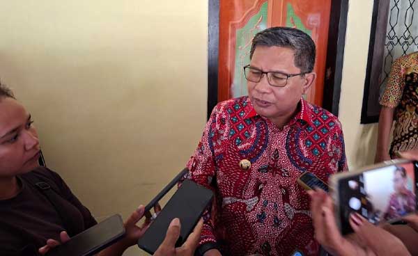 Layanan Publik Kota Ambon Pertahankan Zona Hijau, Kategori Kualitas Tinggi 1 Walkot BW Lay Publik Zona Hikau