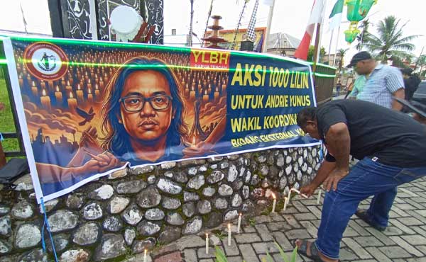 Aksi 1000 Lilin utk Aktivis KontraS2