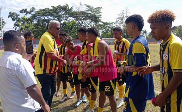 Persemi Menang Telak 4-0 Kontra Persintan, Bupati Rettob Targetkan Lolos Liga 3 1 Bupati JR Persemi Mimika