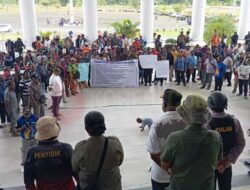 Duga Ada Sponsor di Balik Demo ASN Mimika, Tokoh Ini Imbau Selesaikan secara Dialog