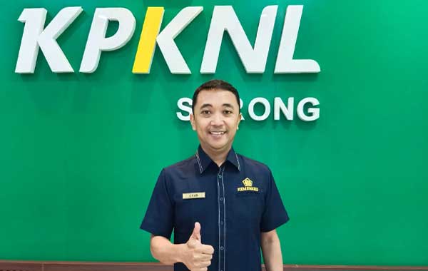 Evan Widyatama Kepala KPKNL Sorong