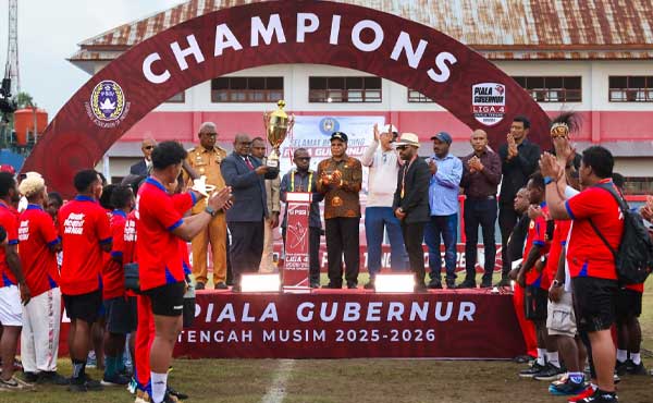 Liga 4 Zona Papua Tengah Resmi Ditutup, Pemerintah Komitmen Bina Generasi Muda 1 Gub Meki Tutup Liga 4 Zona Papua Tengah