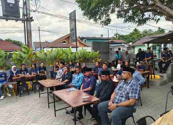 Acara buka puasa bersama keluarga besar DPW Partai NasDem Provinsi Papua Barat di Caffe Kandera, Reremi, Manokwari Barat, Kabupaten Manokwari, Sabtu (7/3/2026). Foto/Ist