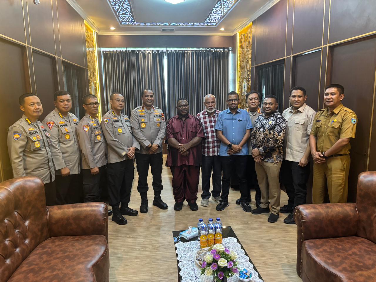 DPRP dan Polda Papua Barat Ambil Langkah Pemulangan Pengusi Moskona Utara 1 IMG 20260311 WA0017