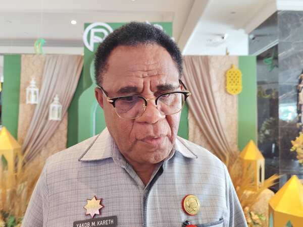 Pj Sekda PBD, Drs. Yakob Kareth, M.Si/ Foto: KENN