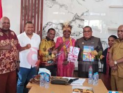 Kesbangpol PBD Terima Dokumen Ormas PKBF, Japsenang Apresiasi