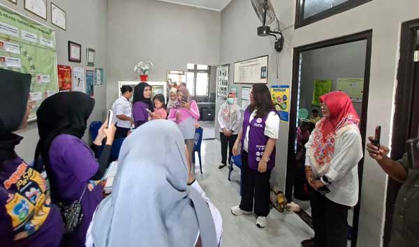 Lisa Wattimena Kunjungi 2 Puslesmas di Ambon2