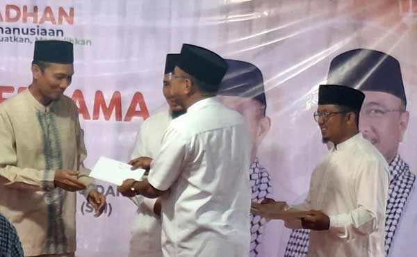 PKS Maluku Bukber Kader n Simpatisan