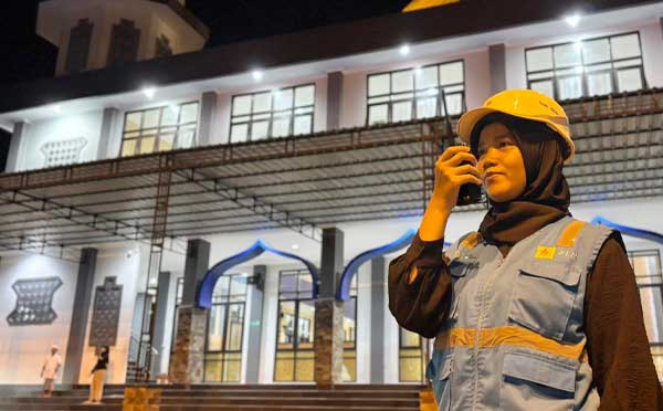 PLN Zahro Ardhillah Momen Lebaran